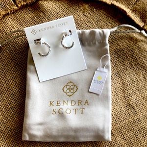 Kendra Scott Annie Infinity Hoop earring in silver/white crystal.